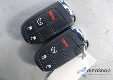 2021 Jeep Renegade Limited 4X4 from USA, damaged, VIN ZACNJDD17MPM34877